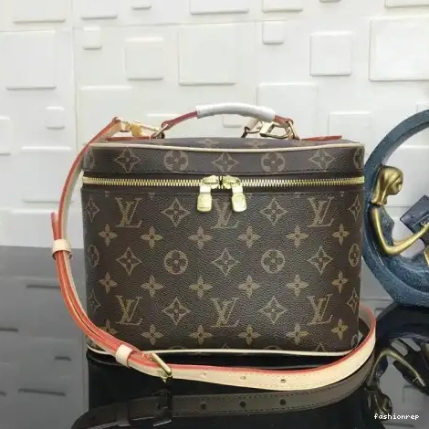 Fashionrepsfam ru LV Bags 19T1L0177 0823